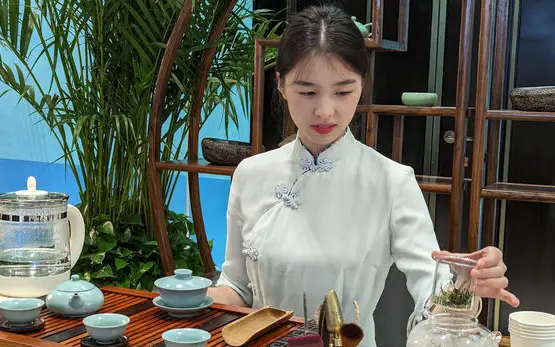 安溪铁观音兰花香秋茶哪个品牌正宗？冲泡水温多少度才不浪费这杯好茶